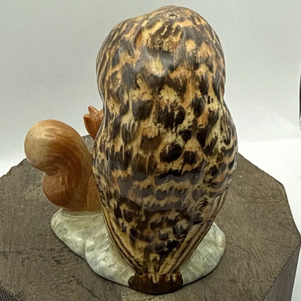 Beatrix Potter's Old Mr. Brown Owl & Squirrel Figurine 3